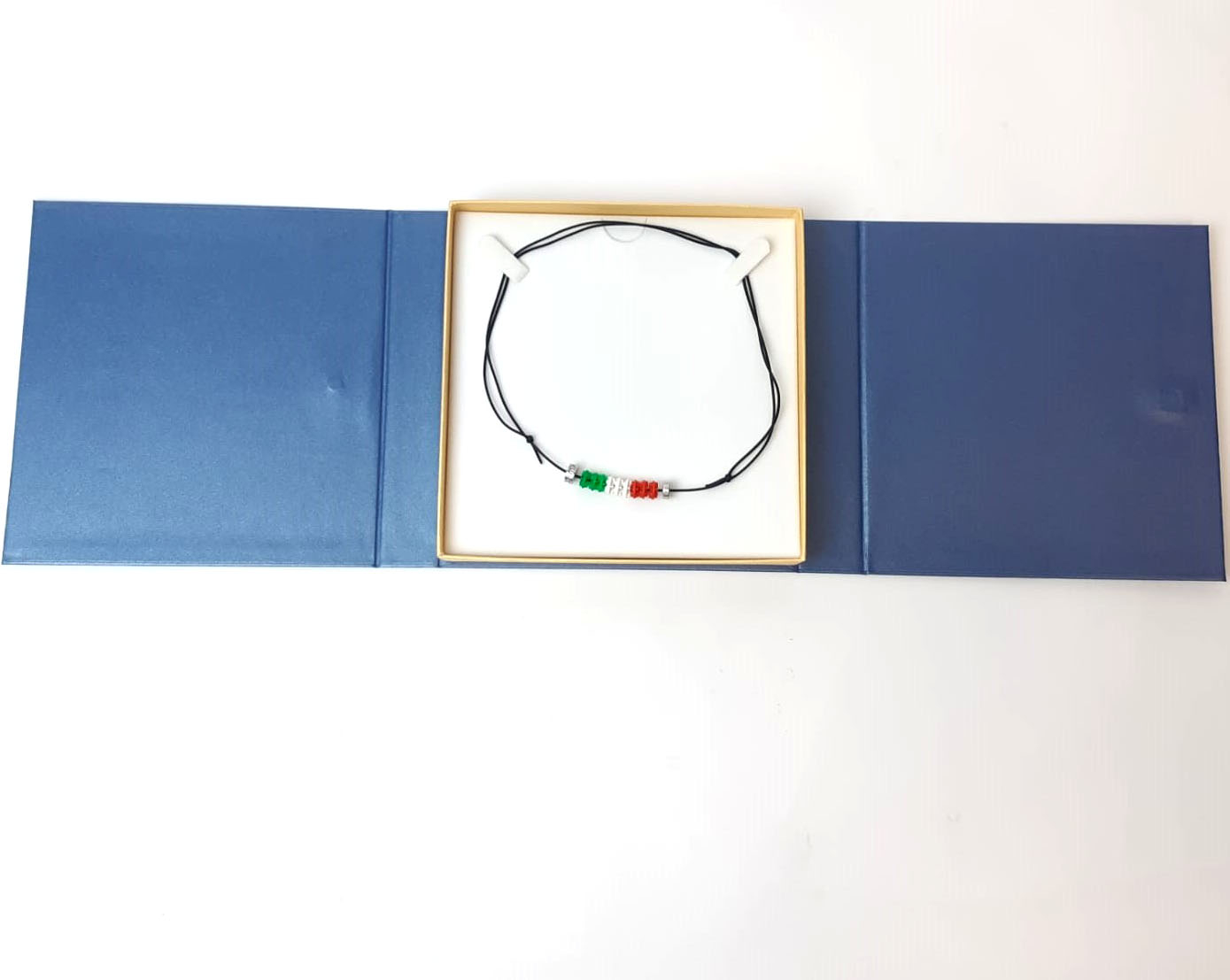 SWIMXWIN linea gioielli VICTORY Collana in plastica riciclata di autentiche corsie da piscina dismesse - Image 3